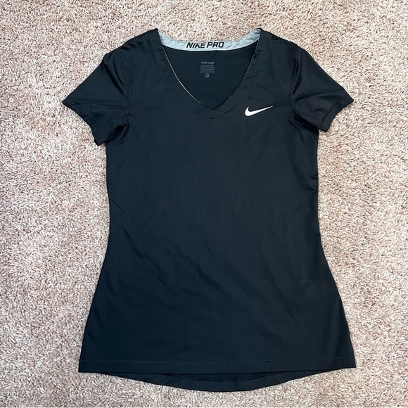 Nike Pro Short Sleeve Shirt - Picture 1 of 10